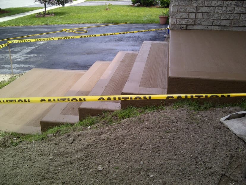 Concrete steps and entry